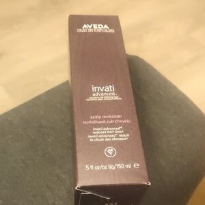 Aveda Invati Advanced Scalp Revitalizer in Deep Purple